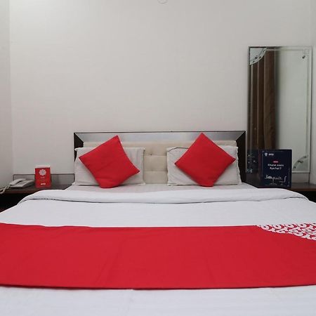 Oyo 24723 Hotel Atul Palace Agra  Dış mekan fotoğraf